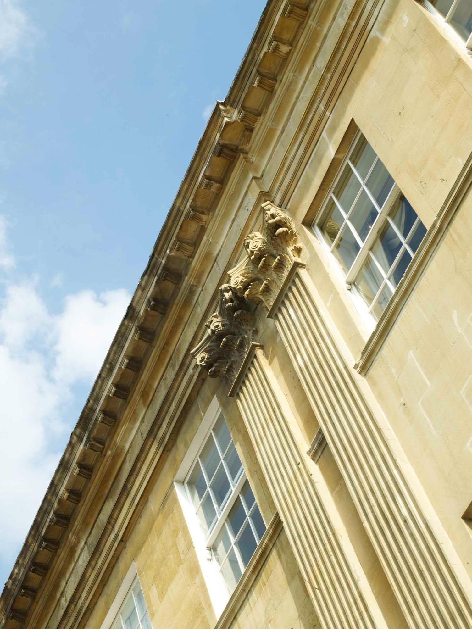 The Windsor Town House Hotel Bath Kültér fotó The Ionic order of the main building